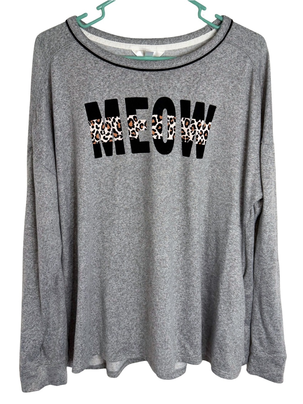 3/$20 Secret Treasures Grey Pullover Leopard MEOW Graphic Sleep Shirt Size XL